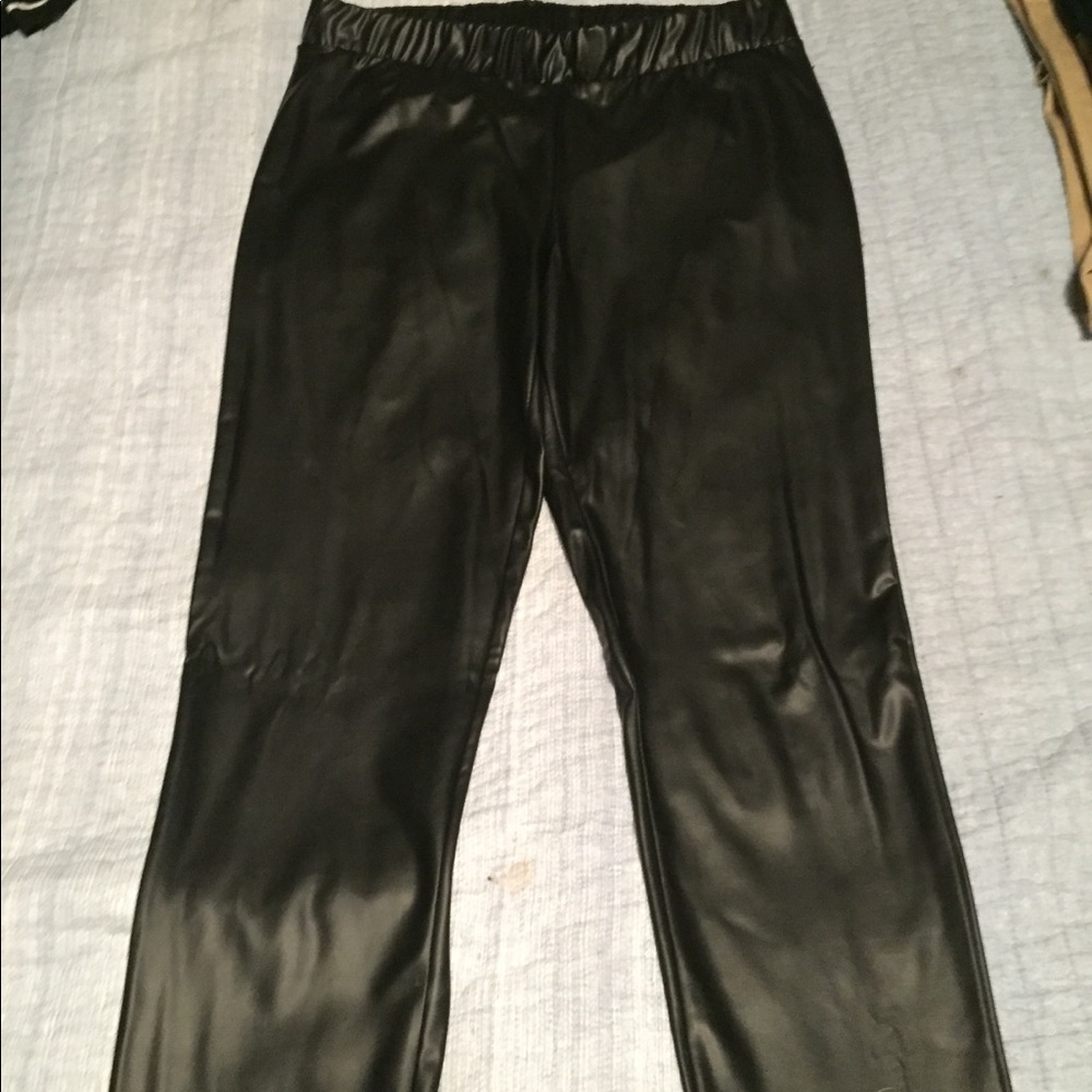 Leather leggings
